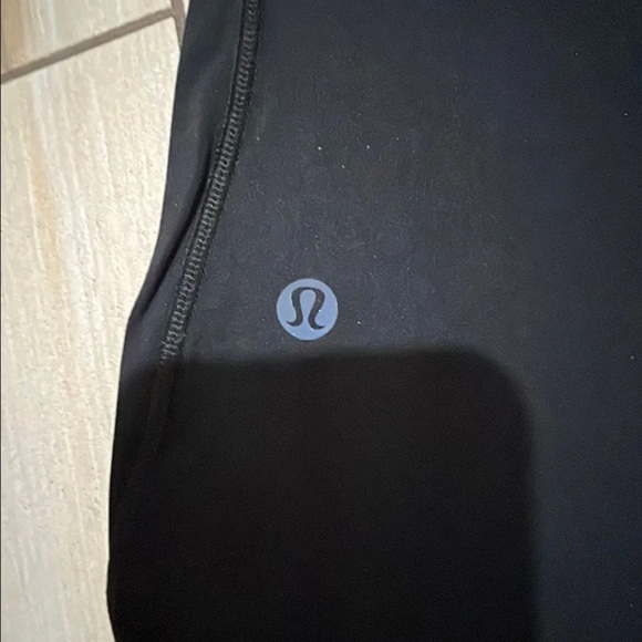 28” Lululemon Base Pace HR Tight Leggings NWT Black size 4 - Picture 5 of 6